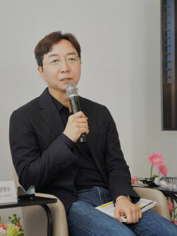 유현준 교수, "''빈집'' 보물로 바꾸려면 숙박업 규제 철폐해야" [피플]