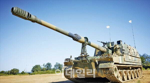[마켓인] K-방산 자금, 대기업 넘어 스타트업으로...AI·우주·드론까지 - 뉴스 썸네일 이미지