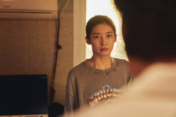 아린, '매드 댄스 오피스'로 증명한 배우의 진가