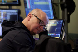 유가 급등에 뉴욕증시 혼조세…코스피 경계감↑[뉴스새벽배송]