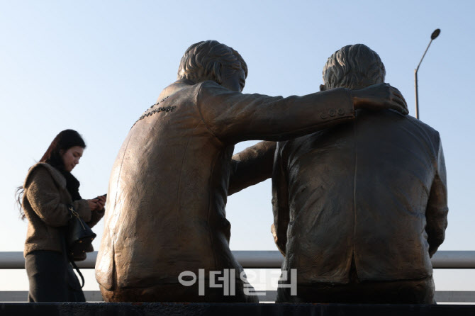 역대 최대 10대 자살률...청소년 자살 대응 방안 찾는다 - 뉴스 썸네일 이미지