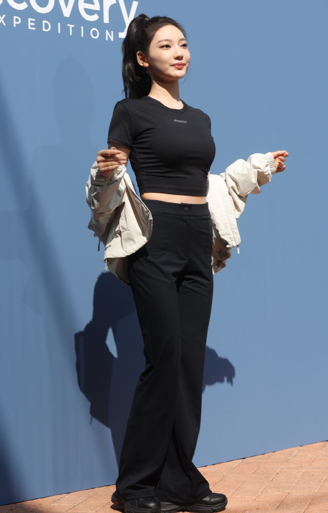 에스파 닝닝, 날개 없는 천사                                                                                                                                                                       