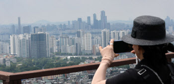 서울 집값 ‘두 갈래 흐름’...강남 하락 vs 외곽 상승 지속되나