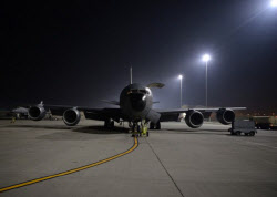 美공군 공중급유기, 이라크서 추락…구조 작업 중