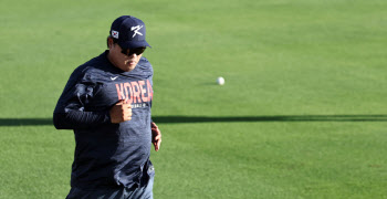 '고독한 50구' 류현진, 마지막 될지 모르는 공 던진다