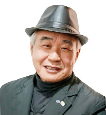 '로보트 태권V' 조복동 촬영감독 별세... 향년 76세