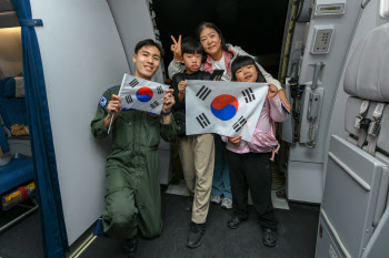 작전명 '사막의 빛'…軍 수송기 한국인 204명 태우고 사우디서 온다(종합)