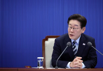 빵·라면값 줄줄이 인하...일부 제과·아이스크림 남았다