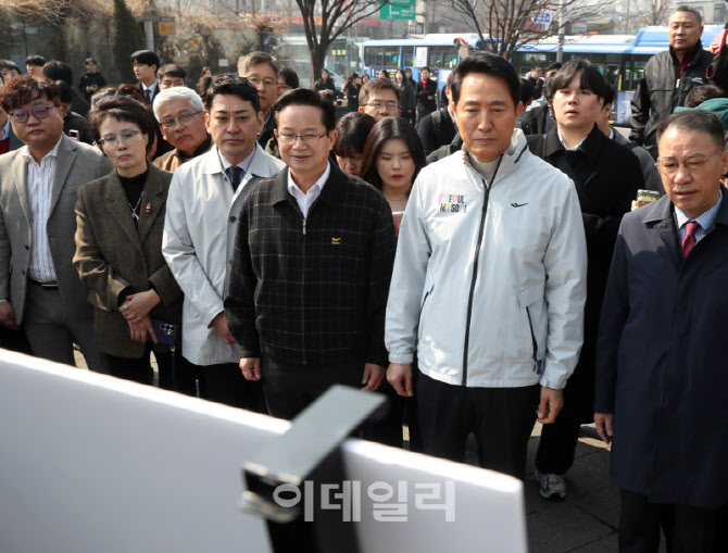  오세훈, 신길동 역세권 장기주택 현장 방문                                                                                                                                                         