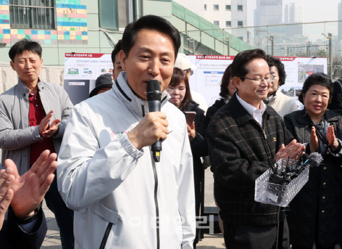  신길동 장기전세주택 간담회하는 오세훈 시장                                                                                                                                                       