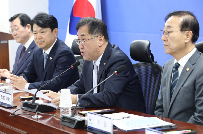 민생 입법과제 점검 당·정협의회, '발언하는 맹성규 위원장'                                                                                                                               