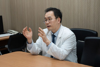 문경민 교수 "AI, 환자 악화 예측에 추가적인 눈…바이탈케어 택한 이유"[전문가 인사이트]