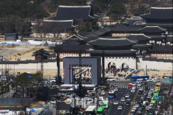 "식장 못 들어갈 수도"…BTS 공연에 하객들 '경찰버스' 탄다