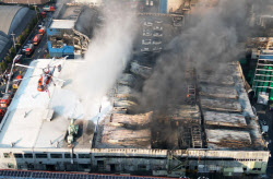 [속보]소방당국 "대전 車부품 공장 화재 큰 불길 잡아"