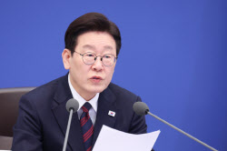 대전 공장 대형 화재…李대통령 "가용 인력·장비 총동원" 지시