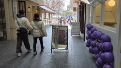 BTS 공연에 인파 몰렸지만…소상공인 가게들은 '울상'