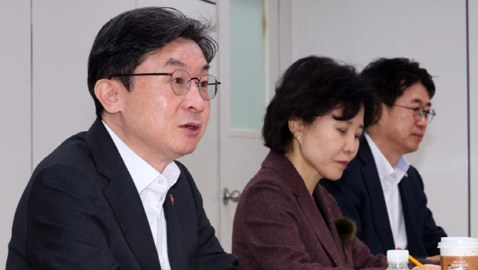 정부, '저금리 서민대출' 미소금융 공급 2배 늘린다...청년에 연 3000억 지원                                                                                                                