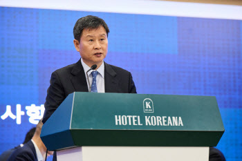 ‘9 vs 5’로 과반 유지…최윤범, 고려아연 경영권 수성