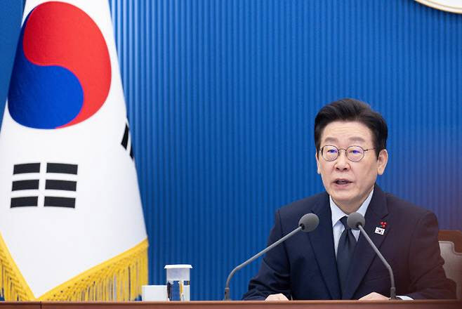 하락장에도 靑 ‘코인 사랑’…李 대통령 장남도 ‘풀매수’