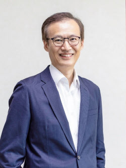 파마리서치가 픽한 코넥스트...이우종 대표 "계열 내 최고 유전자 재조합 치료제로 승부"