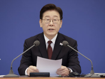李 “전기 아껴달라”…중동 전쟁 장기화 속 에너지 비상 대응