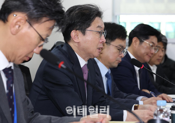 “실물경제 방파제” 압박에…은행권 ‘14조 뉴머니’ 풀었다