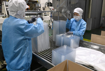 자고 나면 오르는 포장용기값…자영업자 "팔아도 남는 게 없어"