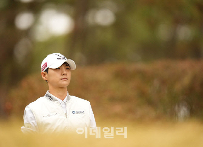 박성현,차분히 본다                                                                                                                                                                                