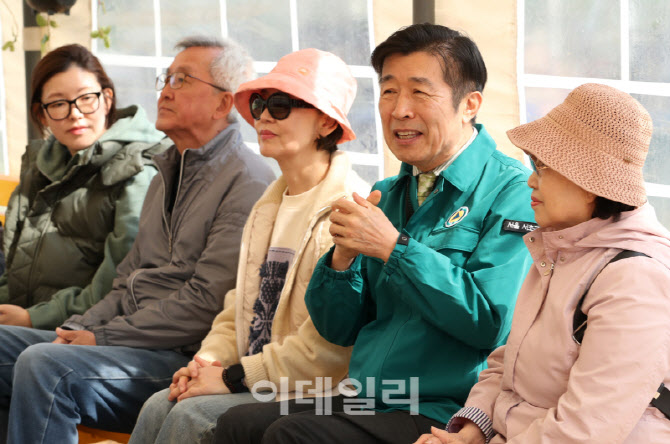  주민과 소통하는 전성수 서초구청장                                                                                                                                                                