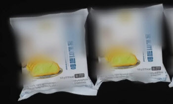 '멜론빵'서 "인분 냄새" 항의 폭주...실수로 넣은 '이것' 때문