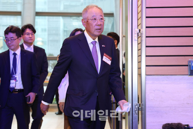 한-불 경제계 미래 대화 참석한 류진 회장                                                                                                                                                           