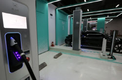 기름값 치솟자 잘 나가는 전기차…K배터리도 웃는다