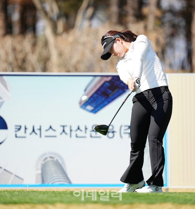 장은수,힘찬 임팩트                                                                                                                                                                                