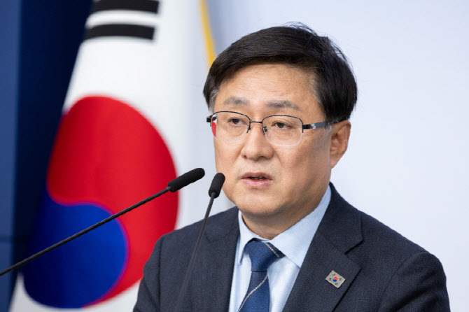 "중동 의존도 줄여라"…2030년 재생에너지 보급 100GW '속도'