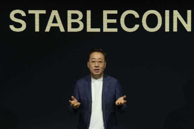 카카오뱅크 “스테이블코인 발행·유통 주도"                                                                                                                                                   