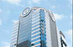 현대그룹 사옥에 거액 물린 하나증권...되팔기 난항[only 이데일리]