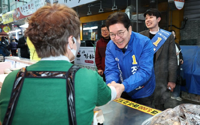정원오, 선거법 논란 딛고 서울시장 본선 직행…부산선 전재수 경선 승리