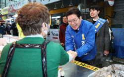 정원오, 선거법 논란 딛고 서울시장 본선 직행…부산선 전재수 경선 승리