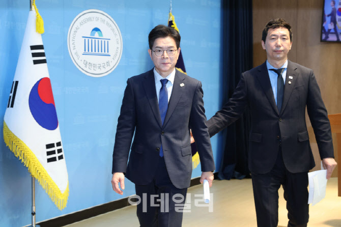 기자회견 마친 정원오 서울시장 후보                                                                                                                                                                