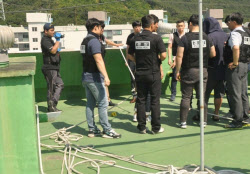 11층에 매달린 '7명의 생명줄' 끊었다…돌아오지 못한 가장[그해 오늘]