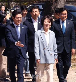 [포토]원팀간담회 참석하는 정원오-추미애-박찬대                                                                                                                                                          