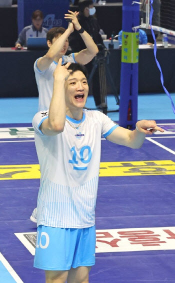 '챔프전 MVP' 정지석-실바, 정규리그 MVP도 거머쥘까