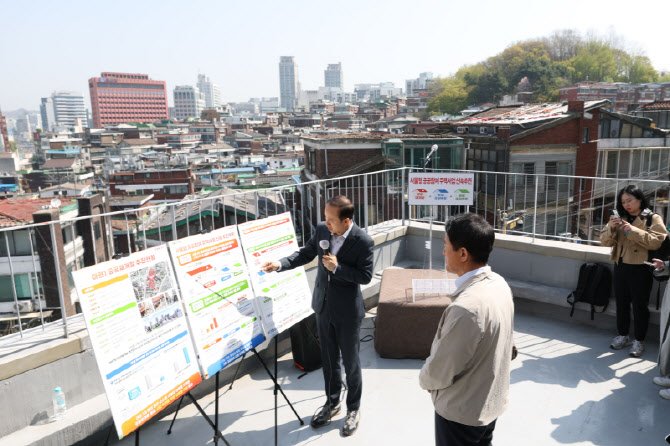 아현1구역 현장 방문한 오세훈 시장                                                                                                                                                                 