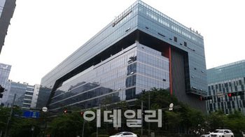군인공제회 보유 '판교H스퀘어' 대출 5380억 만기 '코앞'…금리 낮아진다