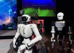 삼성·SK ·CJ 속속 투입…연구실 밖 나온 로봇, 다음은 양산 차례