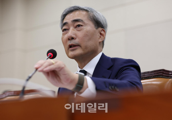 인사청문회, '답변하는 신현송 한은총재 후보자'                                                                                                                                           
