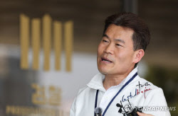 '이재명·이준석 명예훼손' 전한길, 16일 구속기로…"감당할 수 있냐" 반발