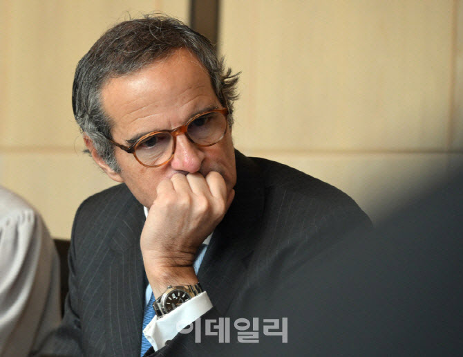 https://image.edaily.co.kr/images/Photo/files/NP/S/2026/04/PS26041501052.jpg