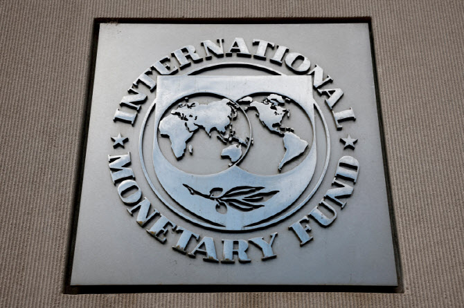 IMF "전 세계 빚더미, 한국 재정 견고했지만…" 경고