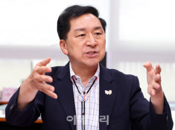 '김건희에 로저비비에 가방 선물' 김기현, 내달 첫 정식 재판